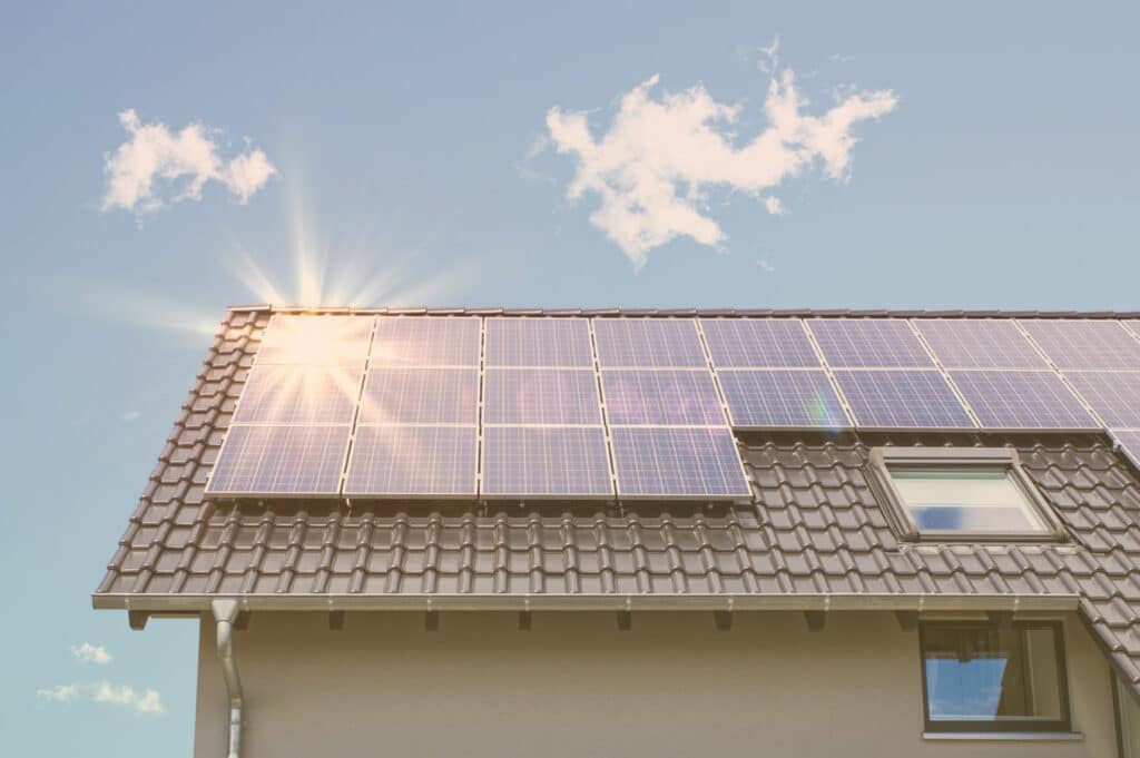 Benefits of home solar in 2023